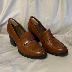 Born Women's Tan Leather Loafers